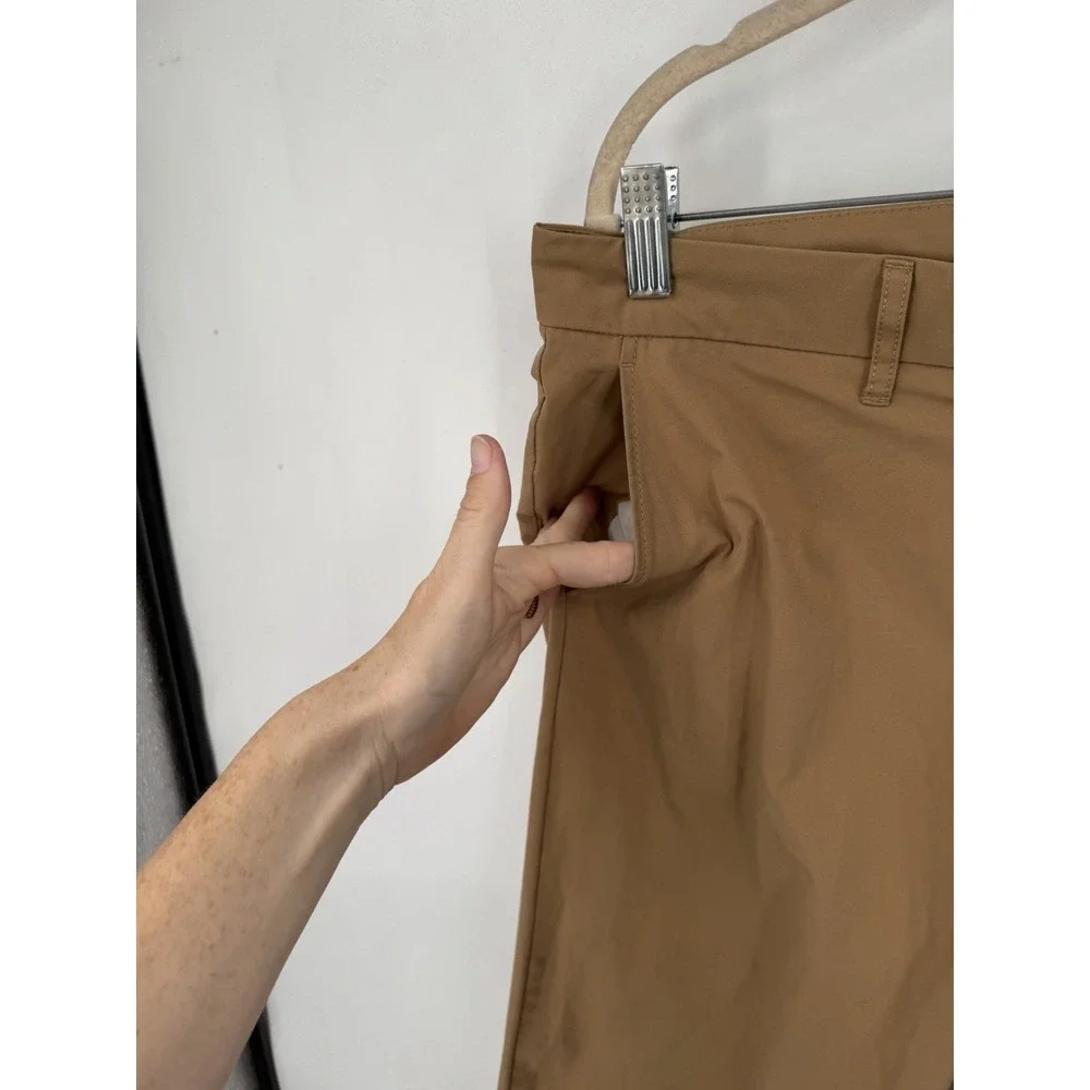J. Crew Thompson Flex Mens Tapered Chino Pants Size 33/32 Preppy Old Money Basic
